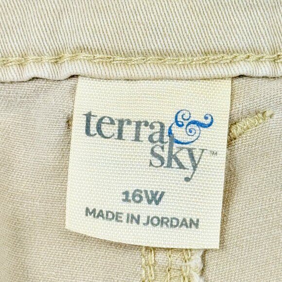 Terra & Sky Womens Stretch High Rise Beige Wash Utility Cargo Pants Size 16W NWT - Picture 5 of 10
